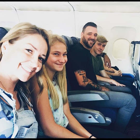 Meet your Posher, Ella - Picture 1 of 1